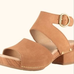 Dansko Minka Milled Nubuck Sandals preowned